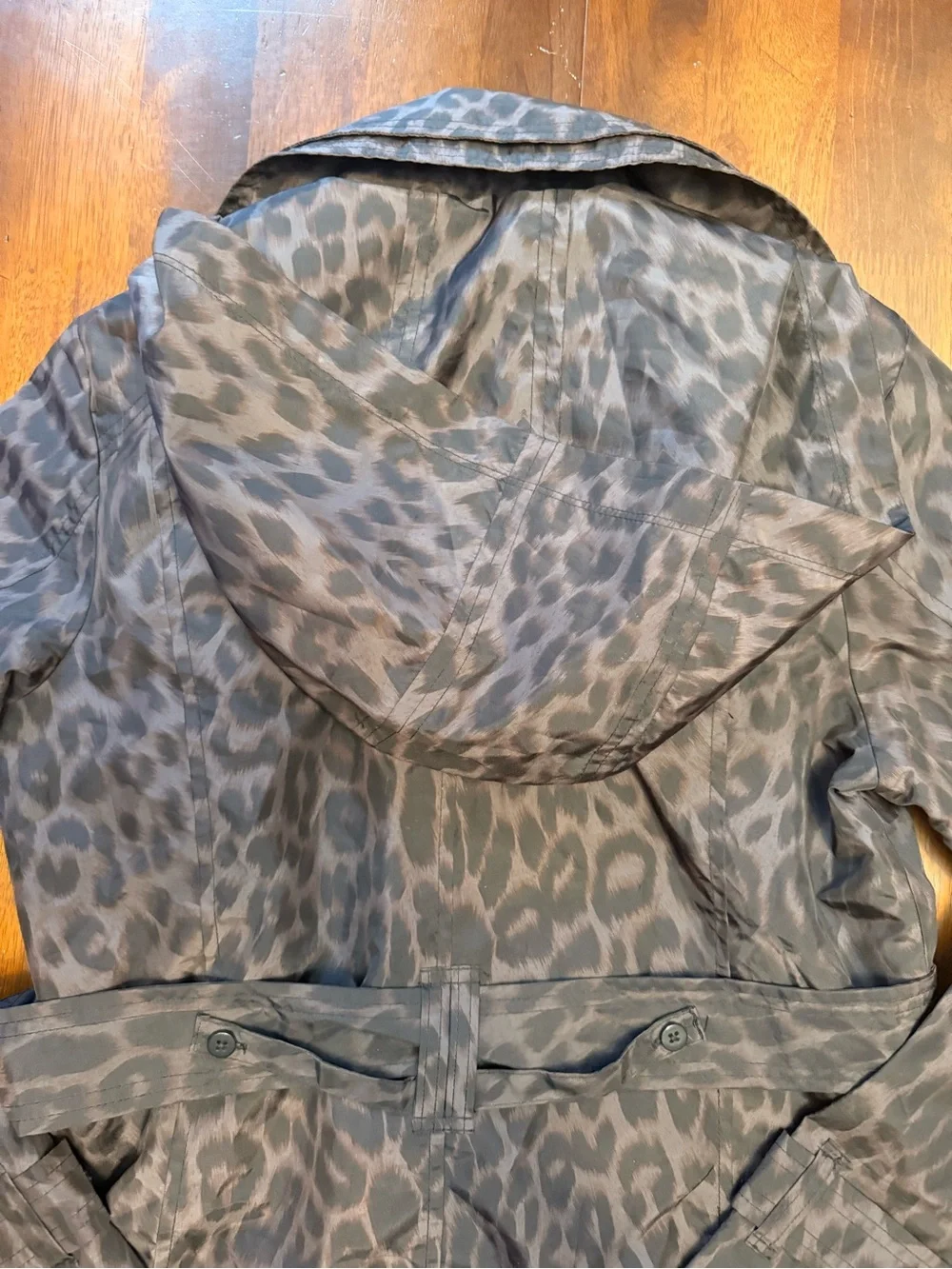 London Fog Leopard Print Rain Trench Coat won’t Black Lining